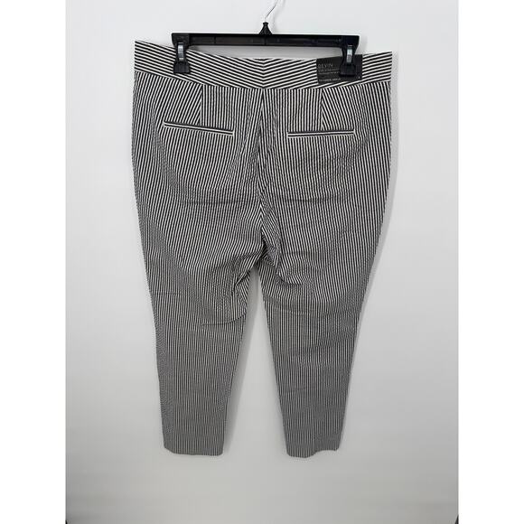 ANN TAYLOR NWT Devin Fit Blue White Seersucker Striped Pants // 8 - Picture 7 of 10